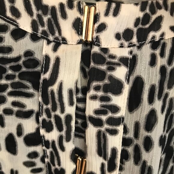 The Limited Blouse, Size S, New - Picture 4 of 5